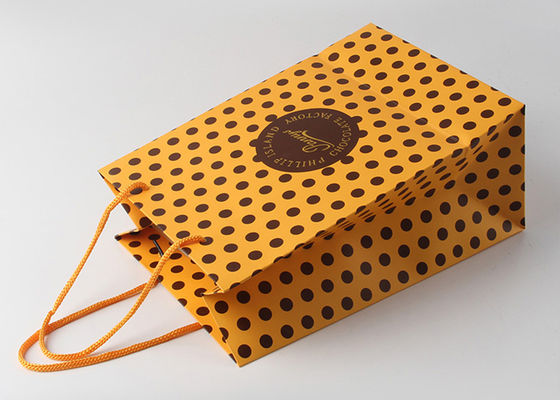 Borse decorative dell'imballaggio del regalo della maniglia di nylon con il bollo della stagnola di oro ed il modello di punto caldi