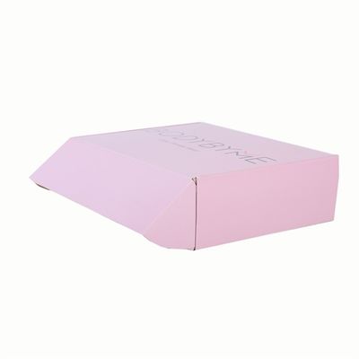 4C ha sfalsato il cartone d'imballaggio CMYK di rosa 157gsm dei contenitori di regalo per i vestiti