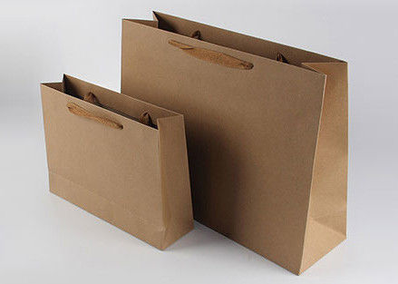 Sacchi di carta in serie rettangolari su misura, sacchetti della spesa normali di Kraft con le maniglie