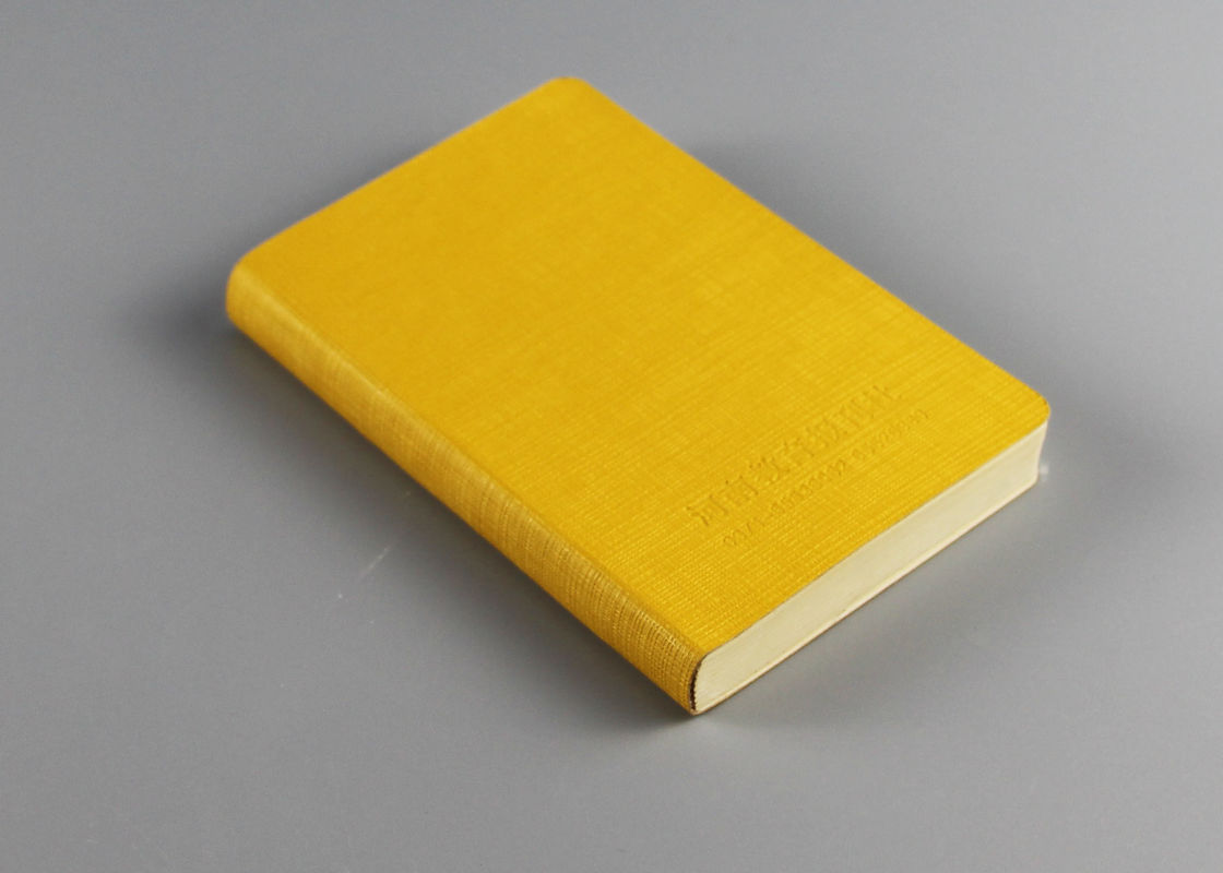 Carta patinata opaca riciclata taccuino giallo incisa della copertura molle per l'appunto quotidiano